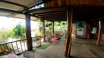 Hauptgebäude Mecana Eco Hotel